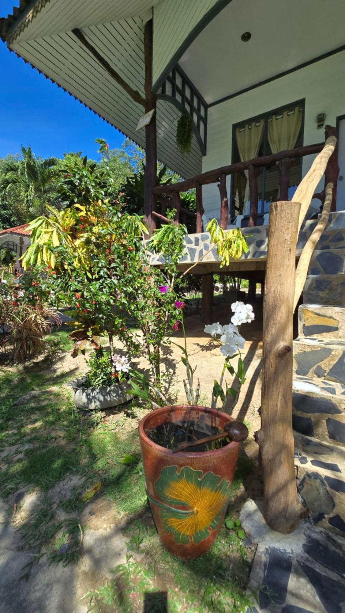 Koh Kood Garden House Hotel Ban Lak Uan Екстериор снимка